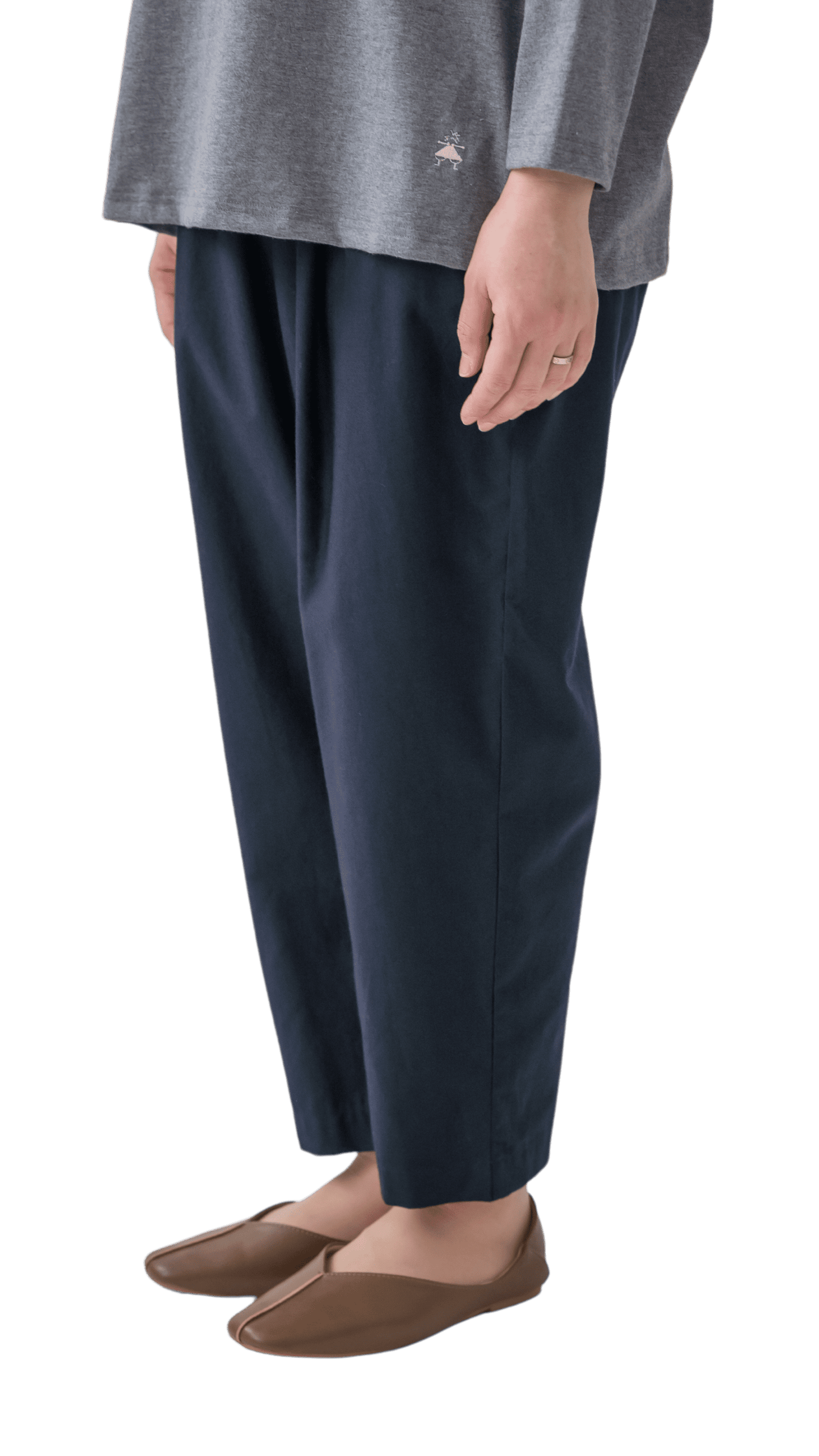 Tuck Regular Pants