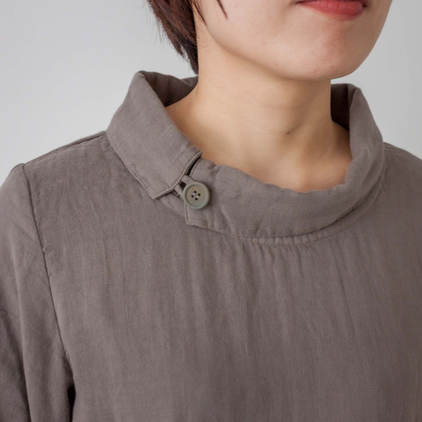 トリプルガーゼロールカラーチュニック