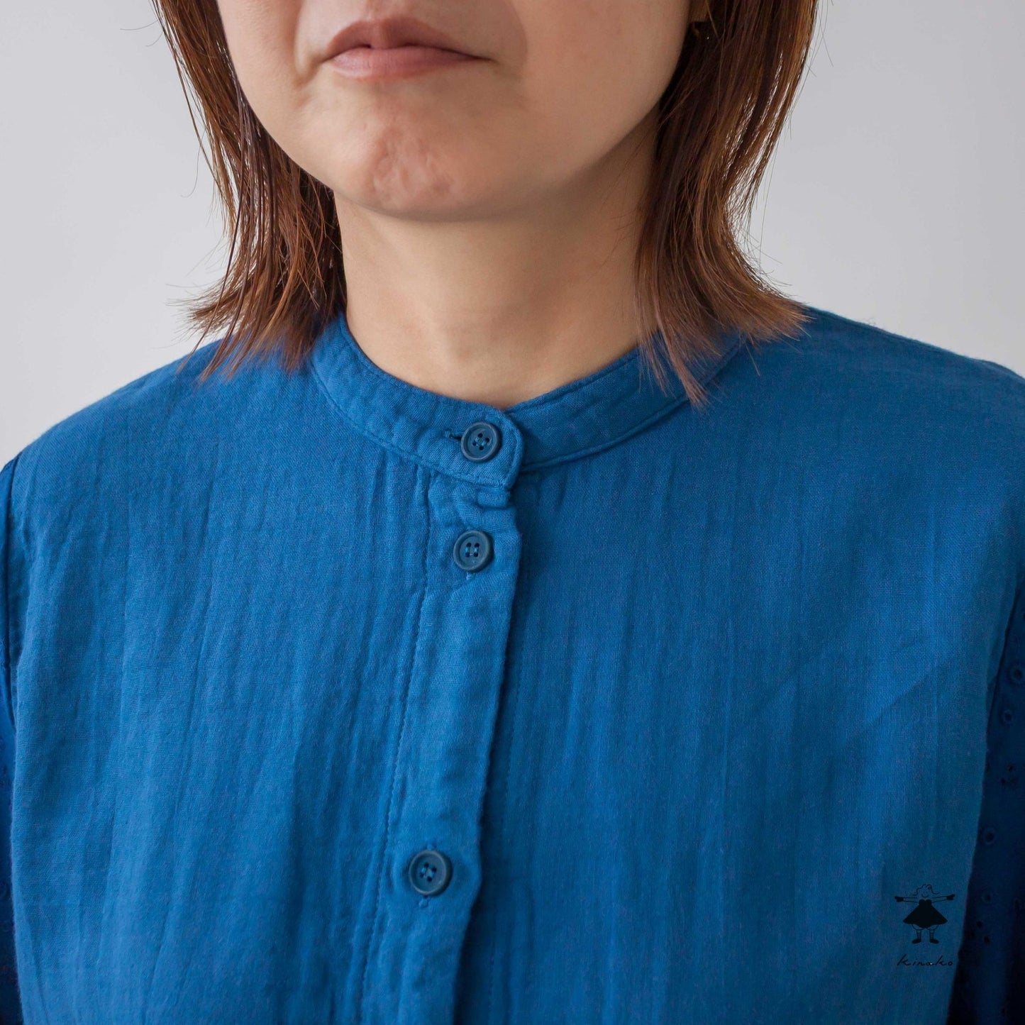 ダブルガーゼ袖レースブラウス