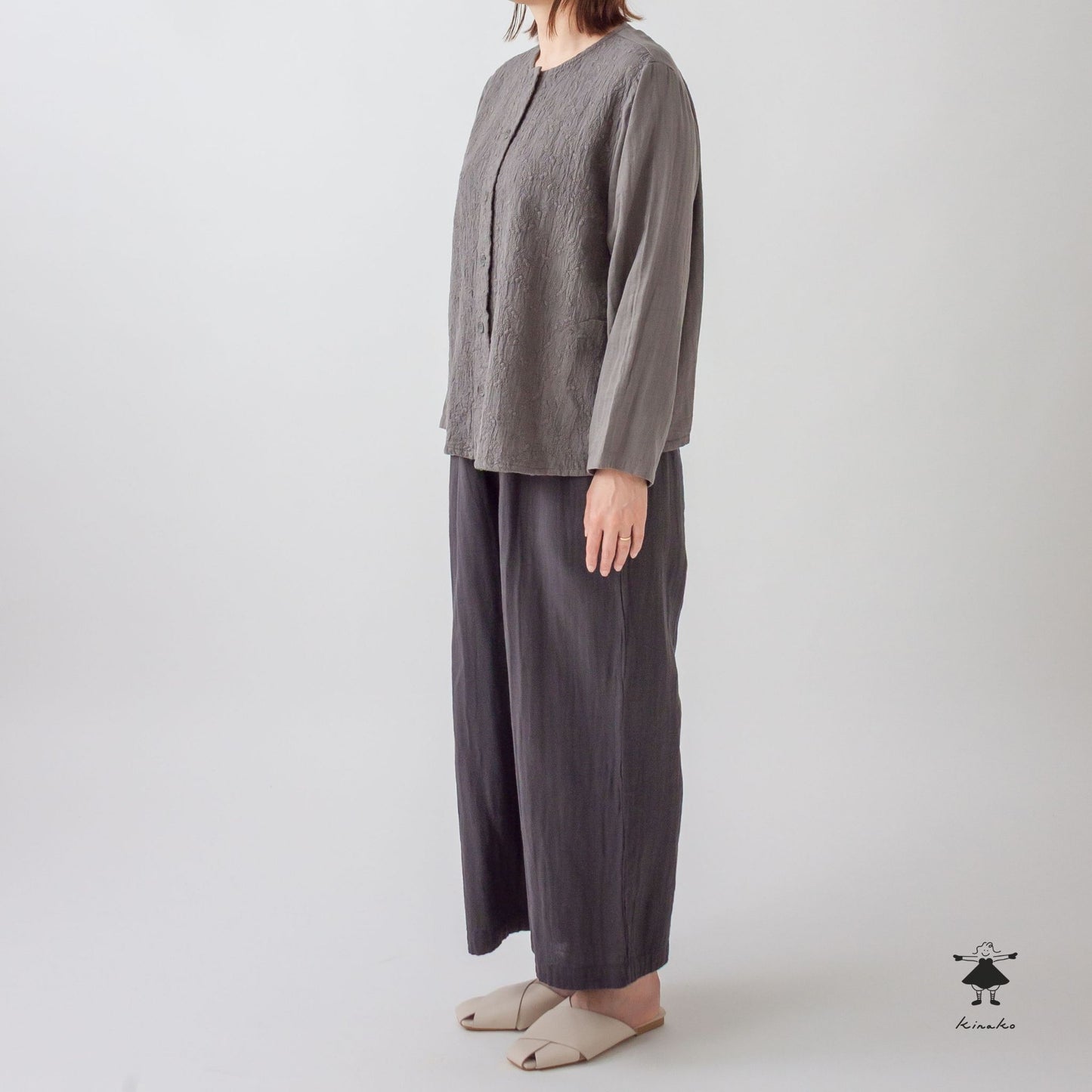 ダブルガーゼ刺しゅうブラウス