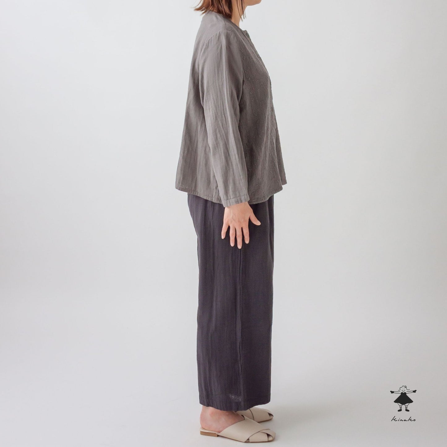 ダブルガーゼ刺しゅうブラウス