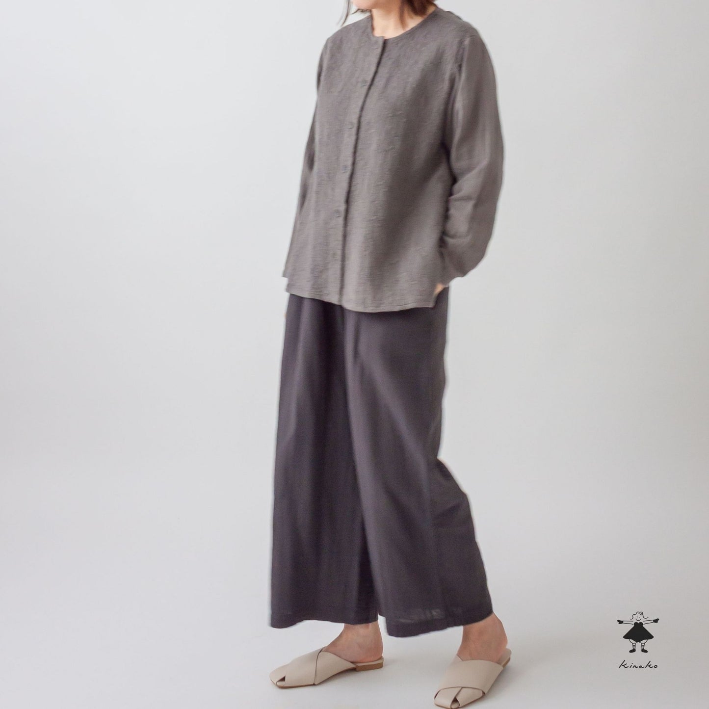 ダブルガーゼ刺しゅうブラウス