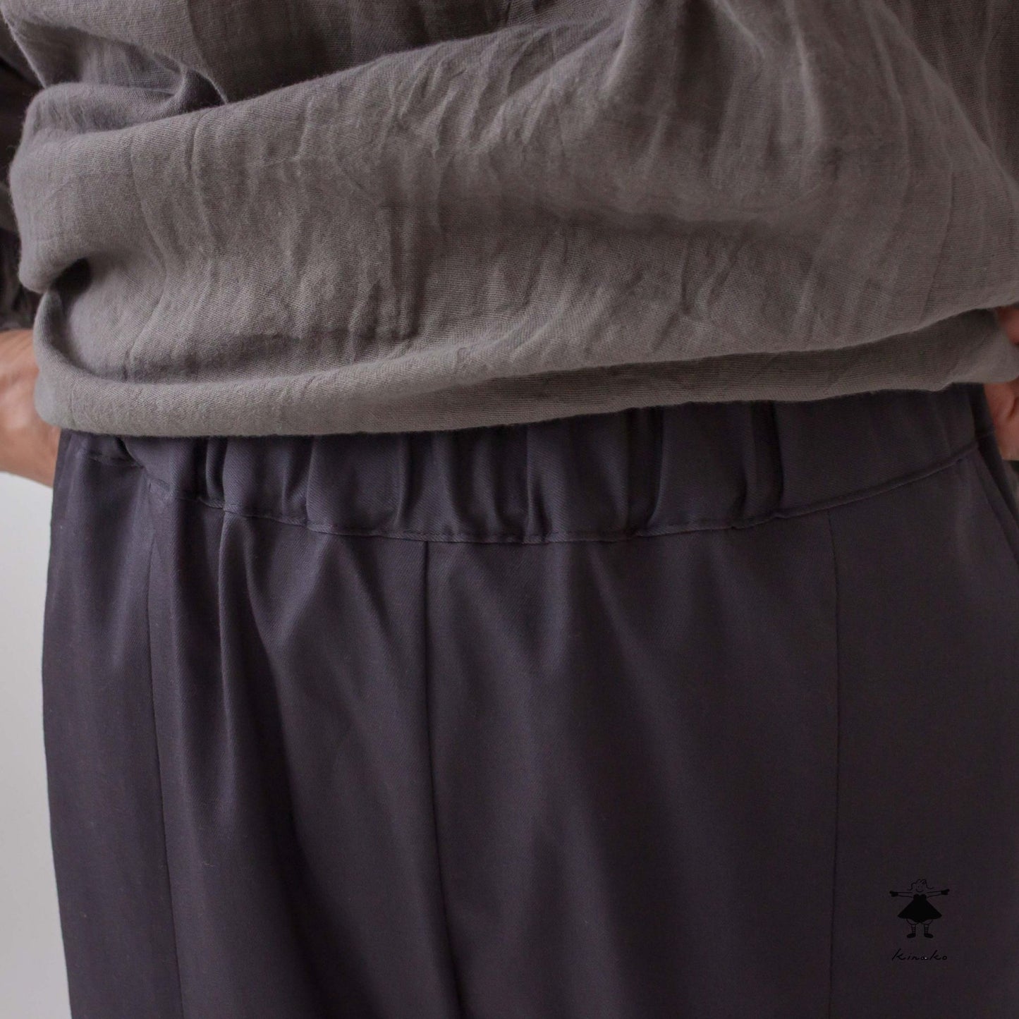 ストレッチスリムパンツ