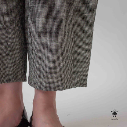 千鳥格子ダーツパンツ