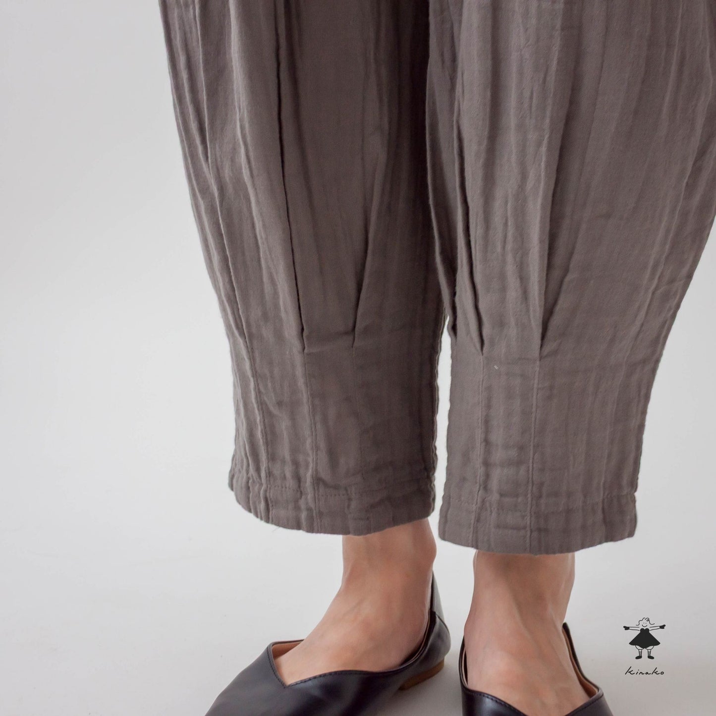 ダブルガーゼ裾タックパンツ