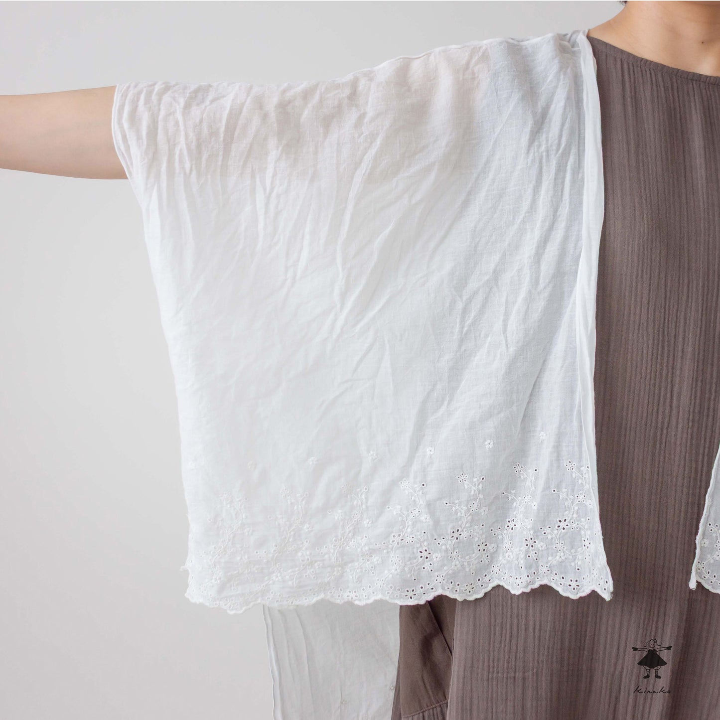 スカラップレース ポンチョ